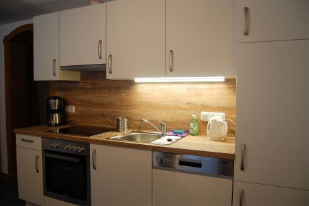 Ferienwohnung-Edelweiss-Kueche02.jpg